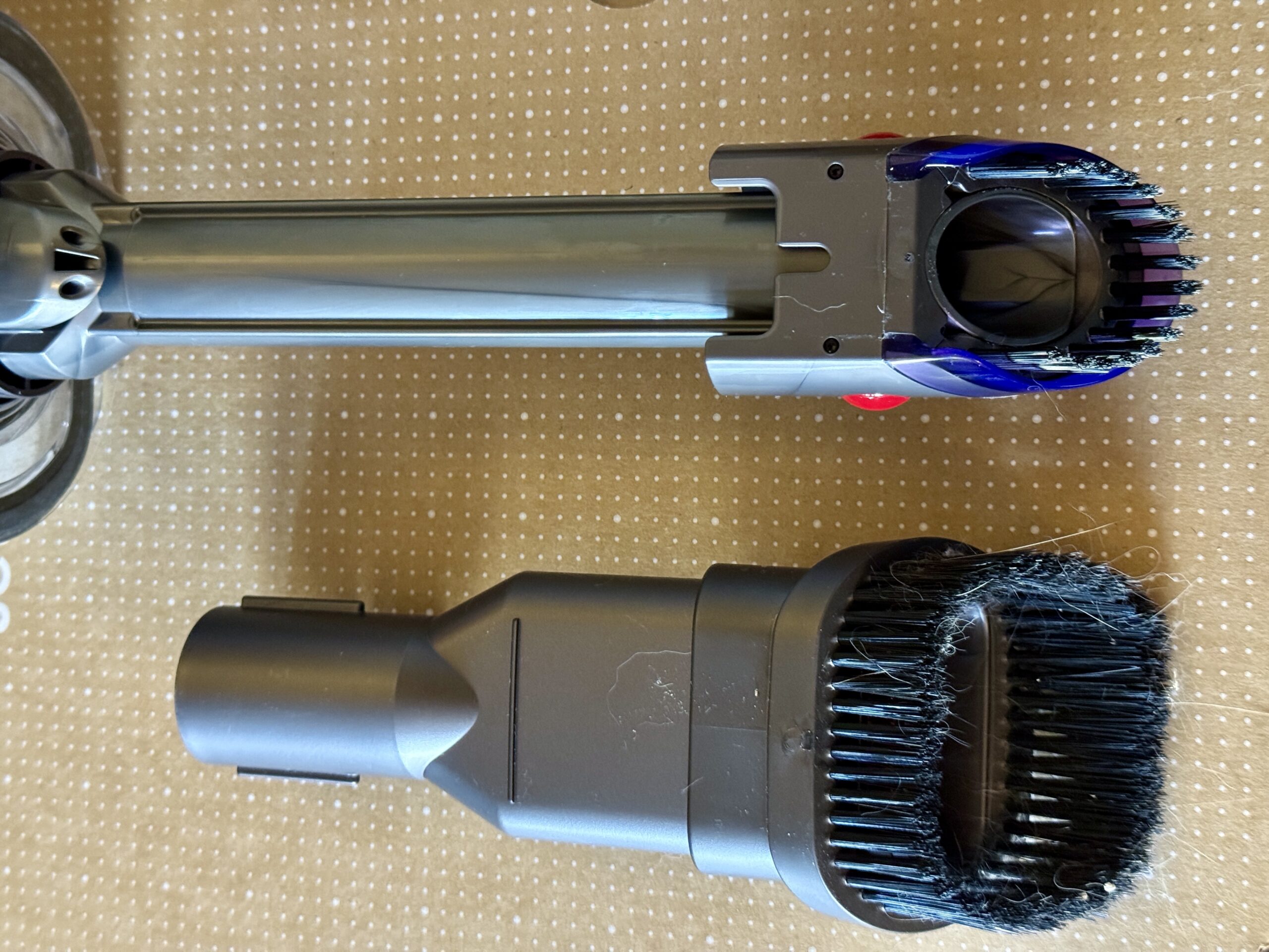 dyson built in brush scaled