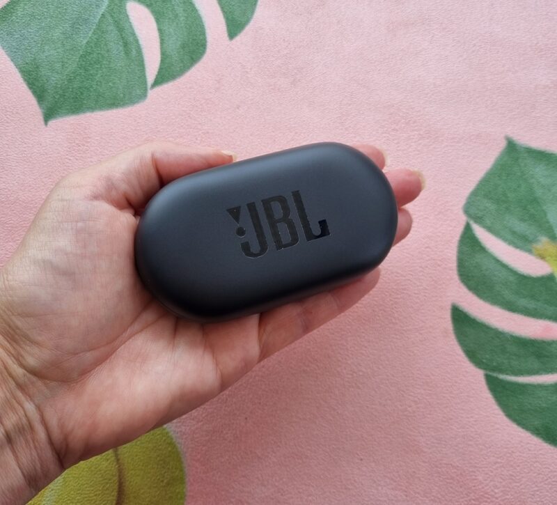 JBL etui stängt