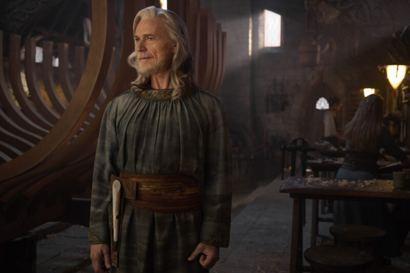 Ben Daniels as Círdan